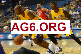 世体：巴萨球迷高唱不跳就是马德里人，拉波尔塔再次做出争议手势